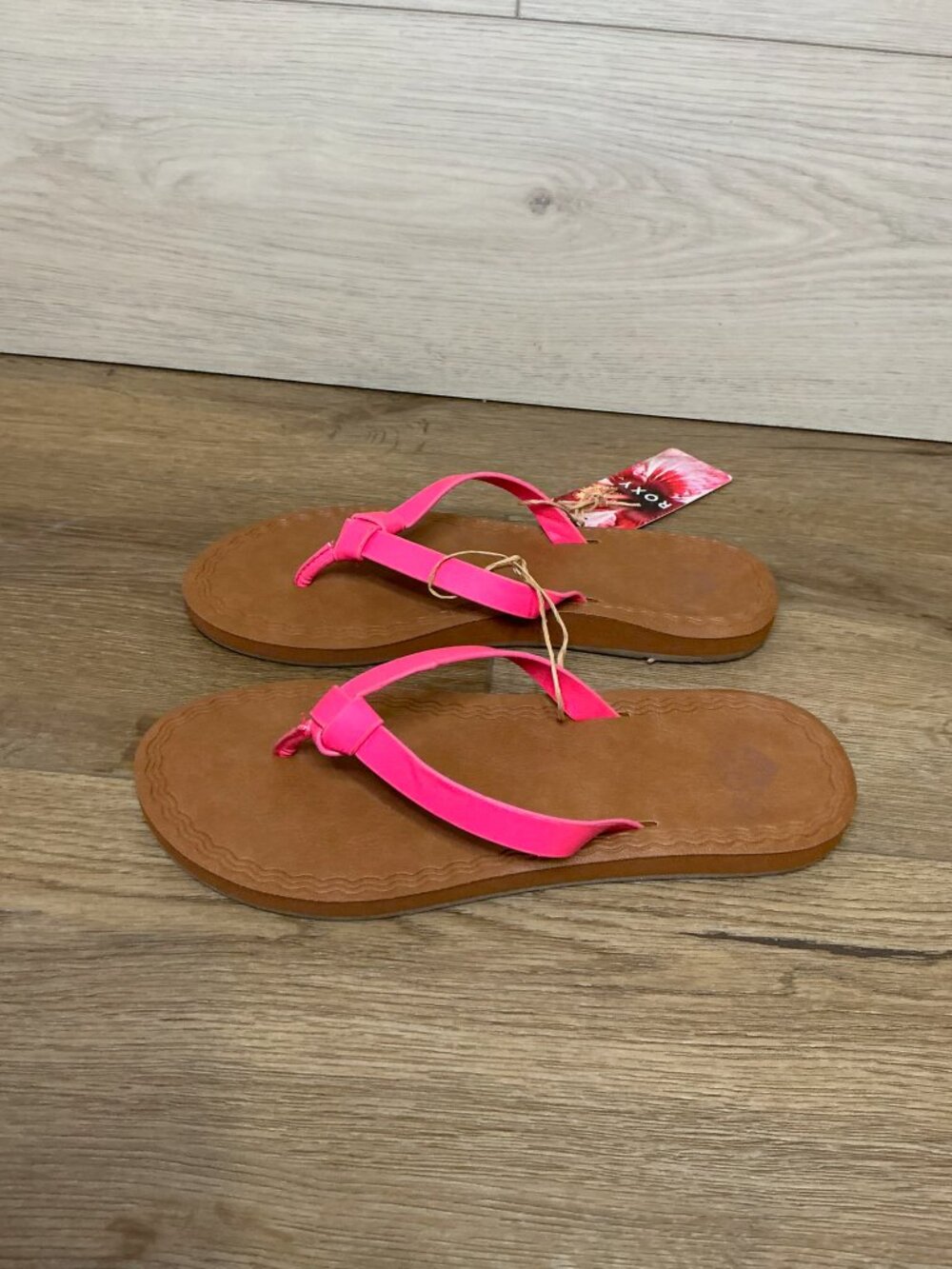 Roxy Luv Me Knot Women’s Flip Flop Sandals Platform Casual Size 6 NWT - Picture 3 of 5
